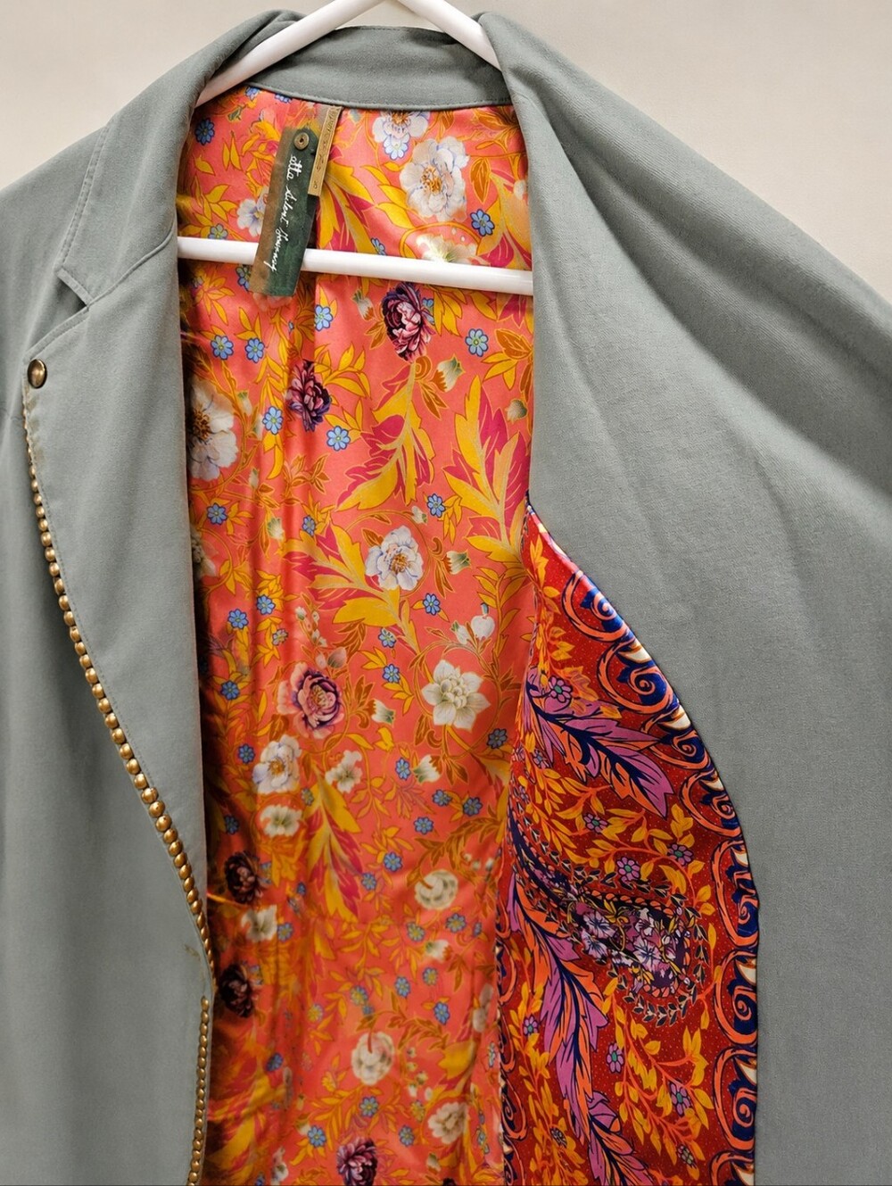 Aratta Women's Embellished Blazer – Size Large - Picture 6 of 7